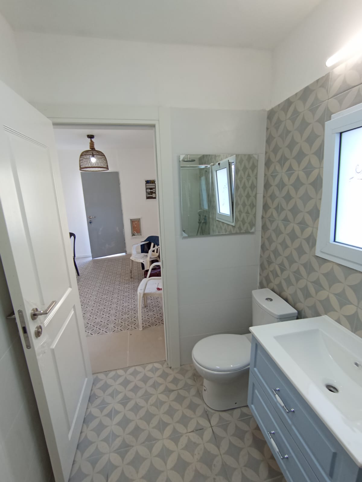 שיפץ וילה, תל אביב